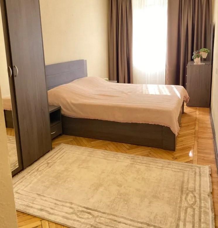 2-комн. квартира, 54 м², 2/3 этаж