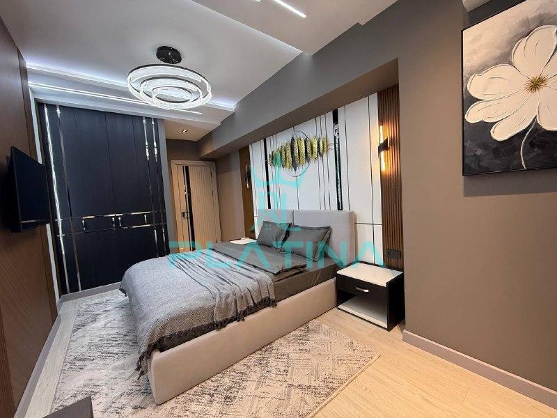 2-комн. квартира, 72 м², 17/24 этаж