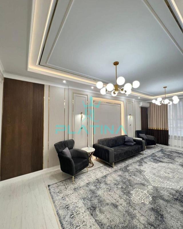 2-комн. квартира, 90 м², 10/21 этаж