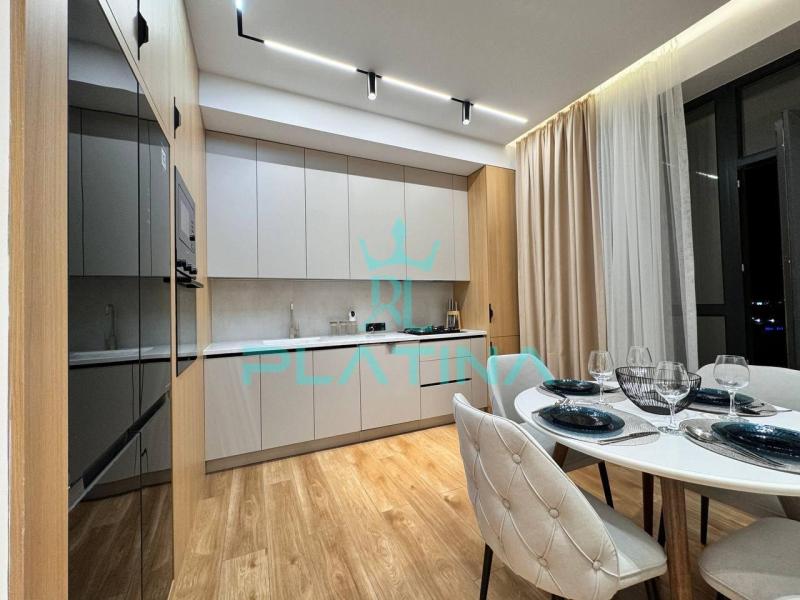 3-комн. квартира, 80 м², 4/6 этаж
