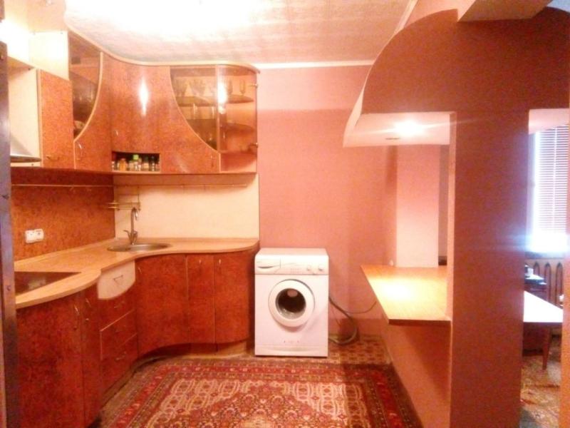 2-комн. квартира, 60 м², 2/5 этаж