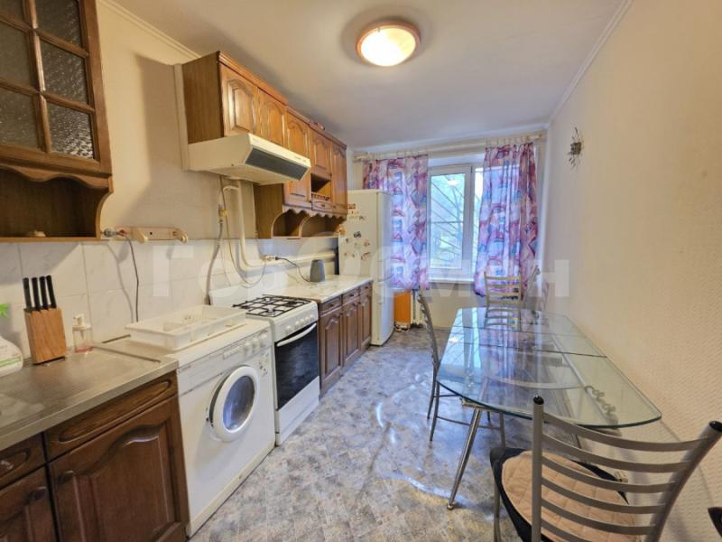 1-комн. квартира, 35 м², 1/12 этаж