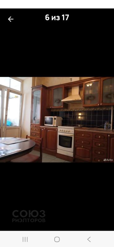 2-комн. квартира, 72 м², 4/9 этаж