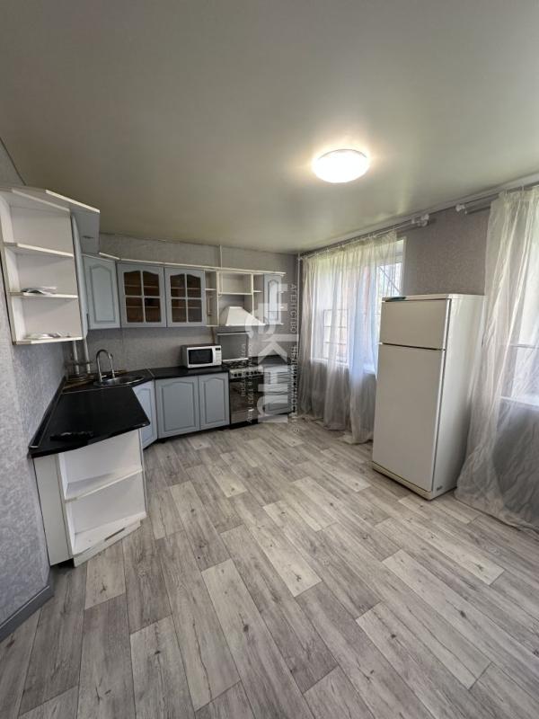 2-комн. квартира, 62 м², 1/10 этаж