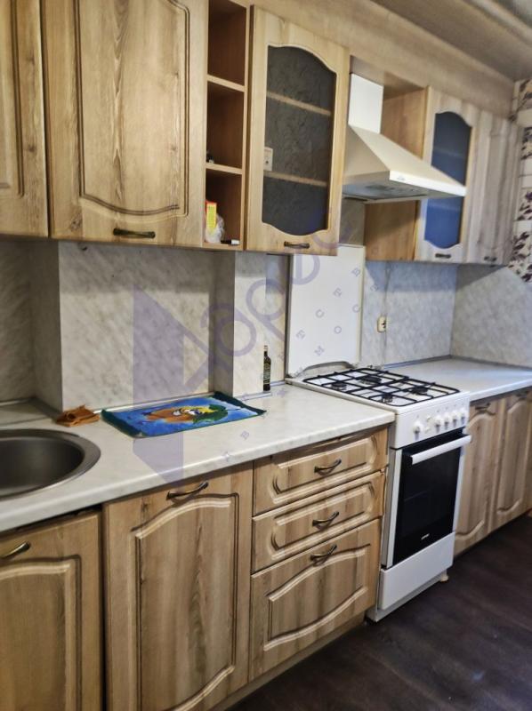 2-комн. квартира, 52 м², 1/9 этаж