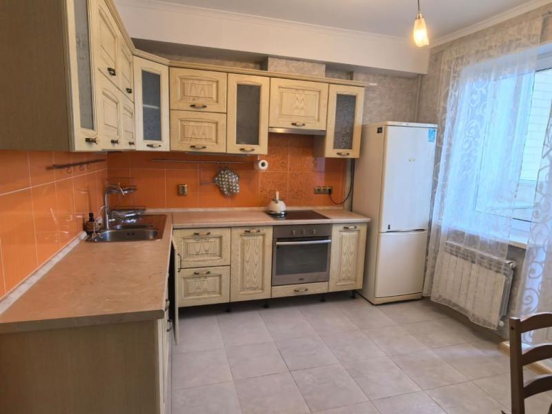3-комн. квартира, 90 м², 6/16 этаж