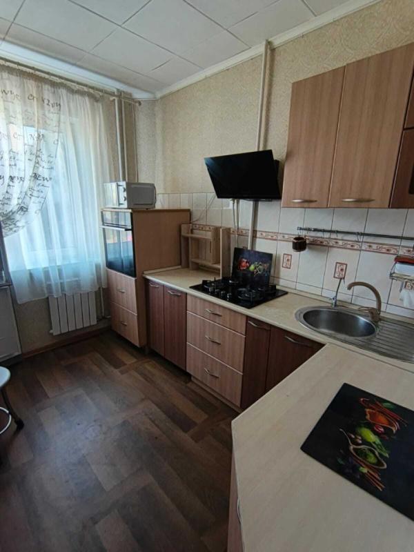 2-комн. квартира, 52 м², 3/5 этаж