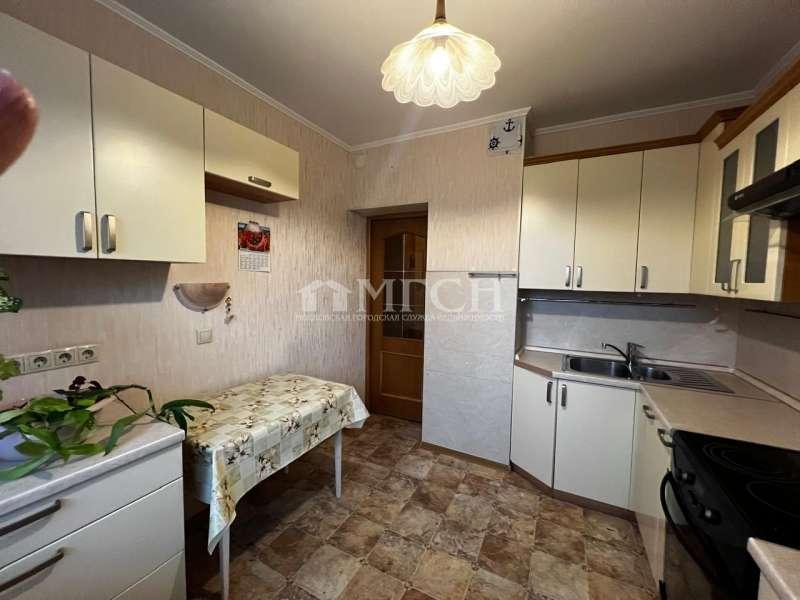 2-комн. квартира, 54 м², 3/12 этаж