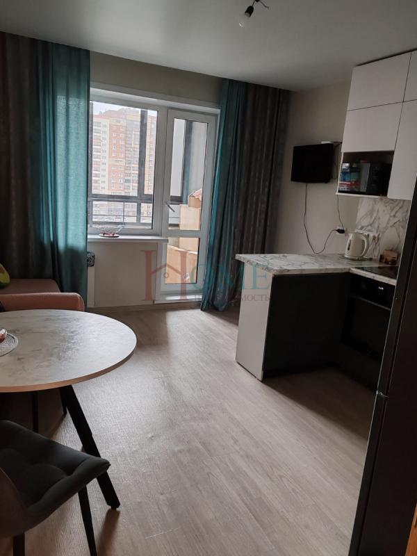 2-комн. квартира, 60 м², 9/17 этаж