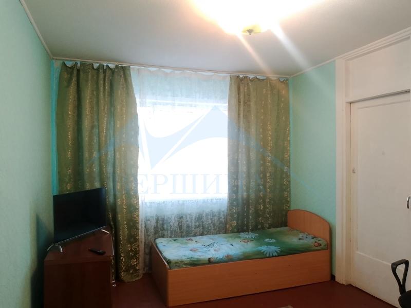 2-комн. квартира, 42 м², 3/5 этаж