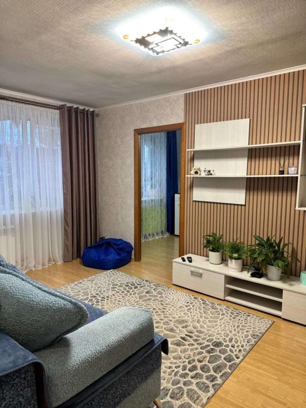 3-комн. квартира, 56 м², 5/5 этаж