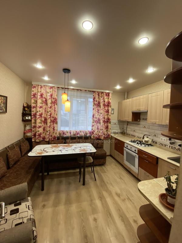 2-комн. квартира, 55 м², 1/18 этаж