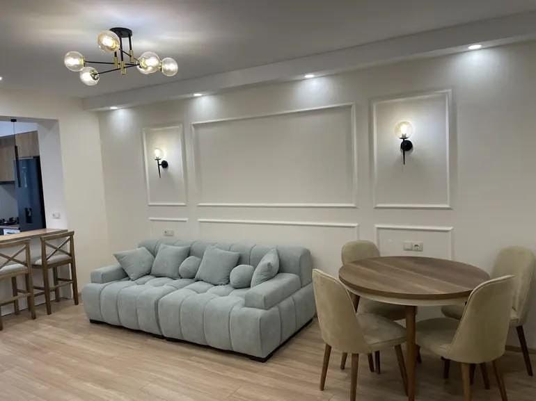 2-комн. квартира, 60 м², 4/8 этаж