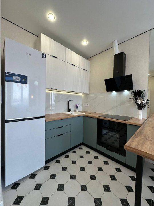 1-комн. квартира, 42 м², 12/18 этаж