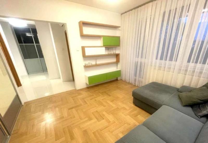 2-комн. квартира, 47 м², 4/5 этаж