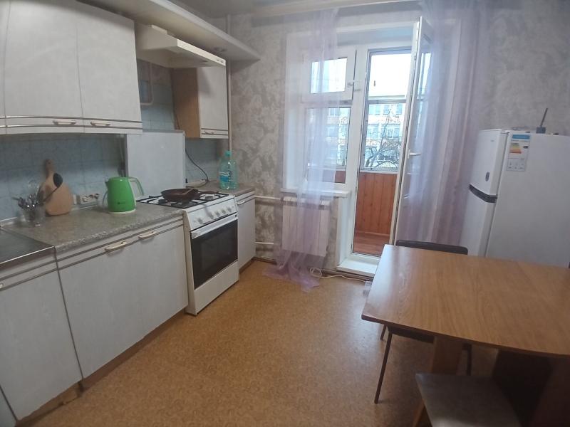 2-комн. квартира, 53 м², 1/5 этаж