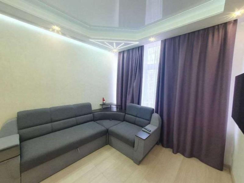 2-комн. квартира, 64 м², 14/16 этаж