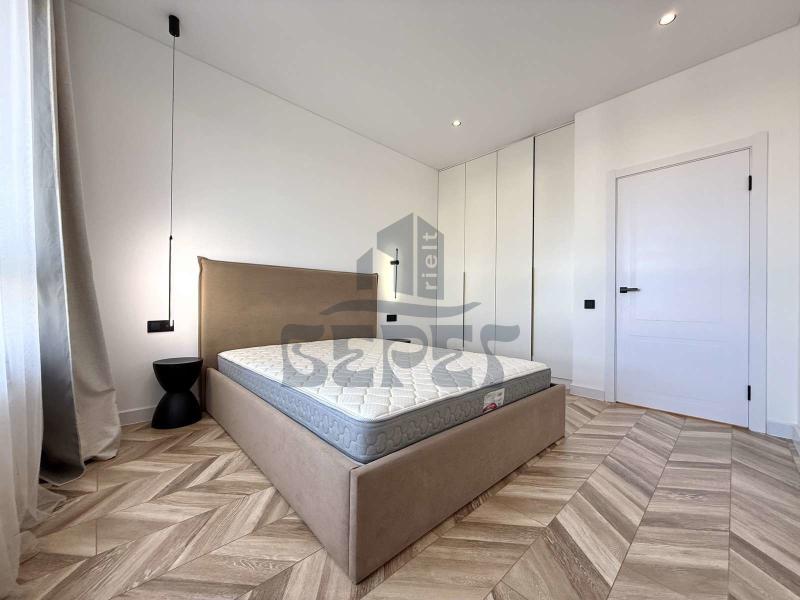 2-комн. квартира, 48 м², 5/27 этаж