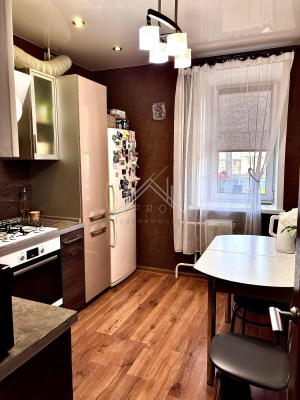 3-комн. квартира, 56 м², 4/5 этаж