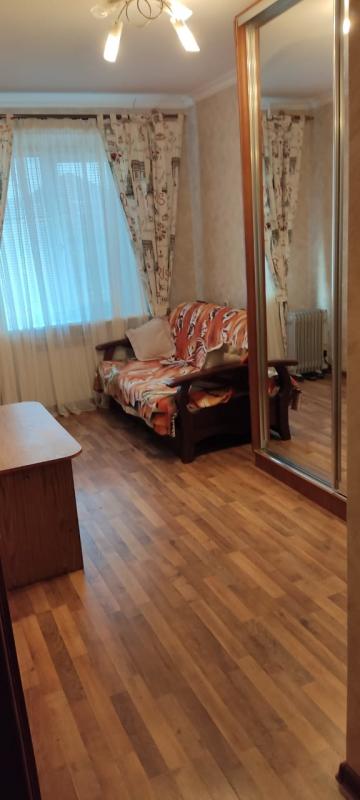2-комн. квартира, 47 м², 3/5 этаж