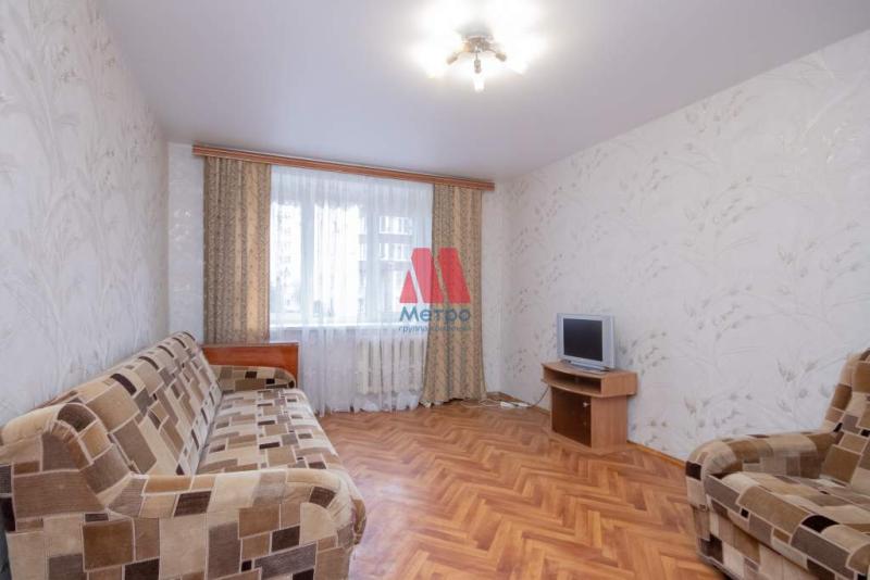 2-комн. квартира, 49 м², 2/5 этаж