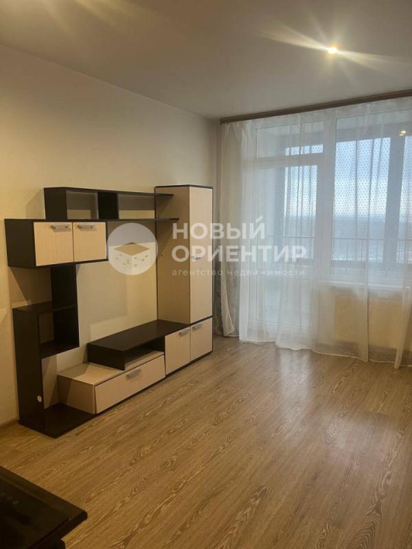 1-комн. квартира, 28 м², 18/32 этаж