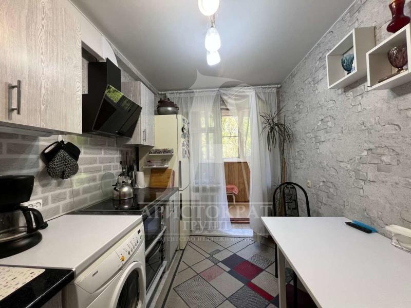 2-комн. квартира, 50 м², 3/12 этаж