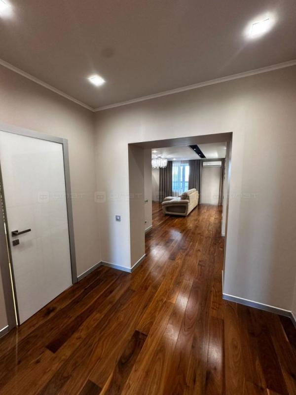 3-комн. квартира, 96 м², 9/14 этаж