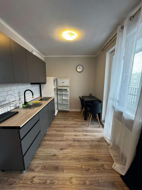 Квартира-Студия, 30 м², 15/18 этаж