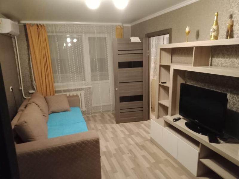 2-комн. квартира, 44 м², 3/9 этаж