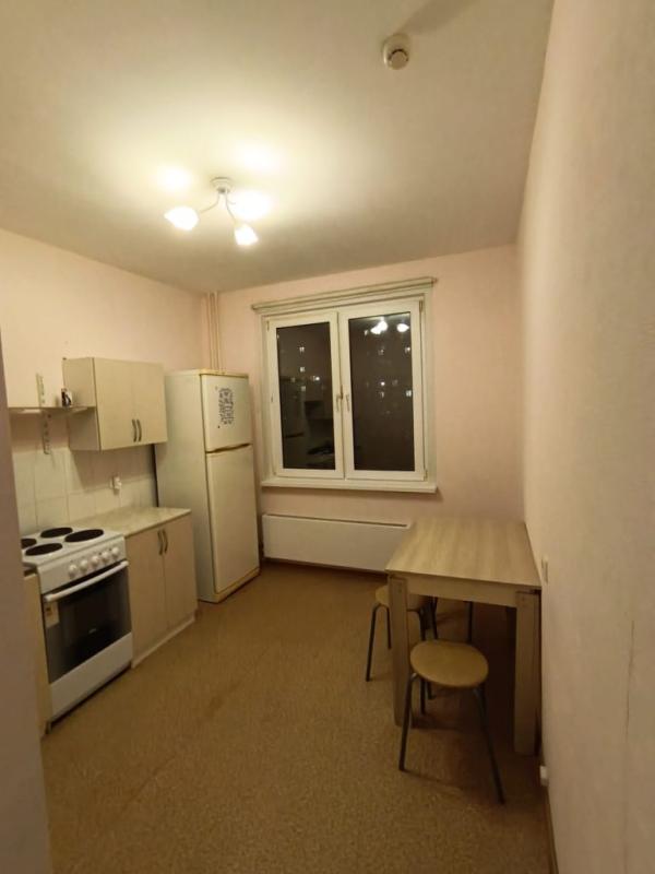 2-комн. квартира, 47 м², 1/10 этаж