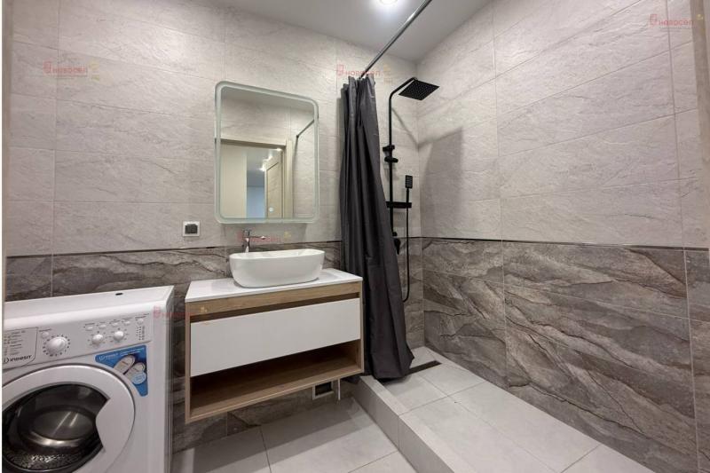 2-комн. квартира, 55 м², 6/33 этаж