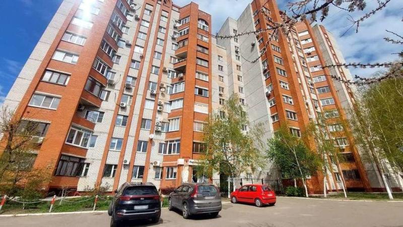 2-комн. квартира, 66 м², 10/13 этаж