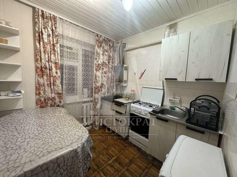 2-комн. квартира, 56 м², 1/5 этаж