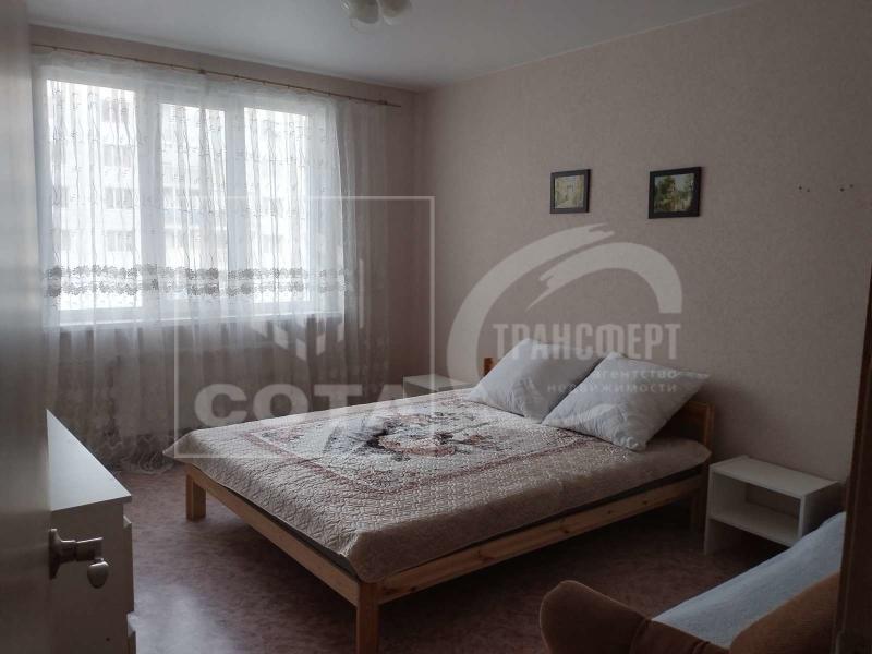 2-комн. квартира, 65 м², 14/17 этаж