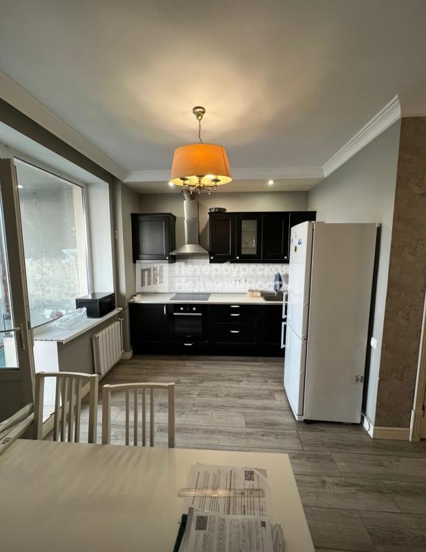 2-комн. квартира, 56 м², 11/16 этаж