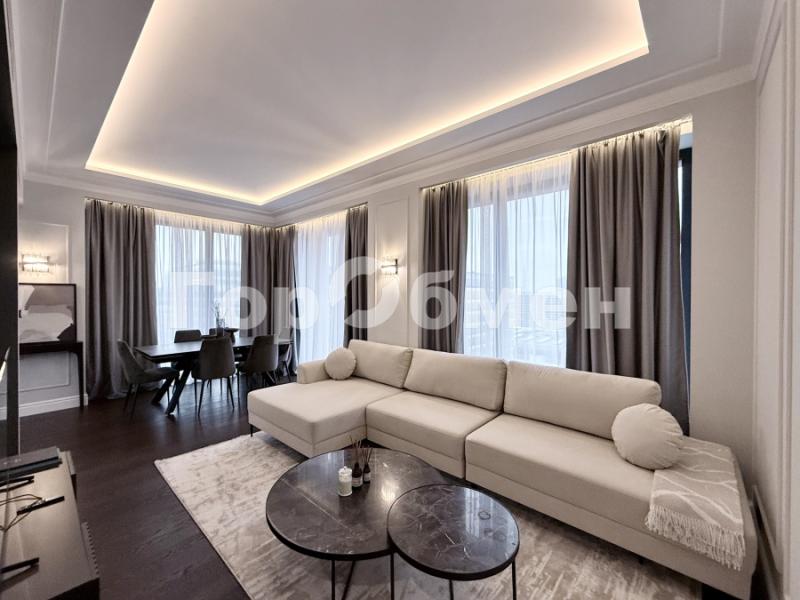 2-комн. квартира, 70 м², 13/39 этаж