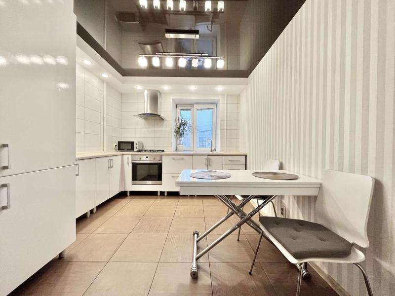 2-комн. квартира, 60 м², 5/7 этаж