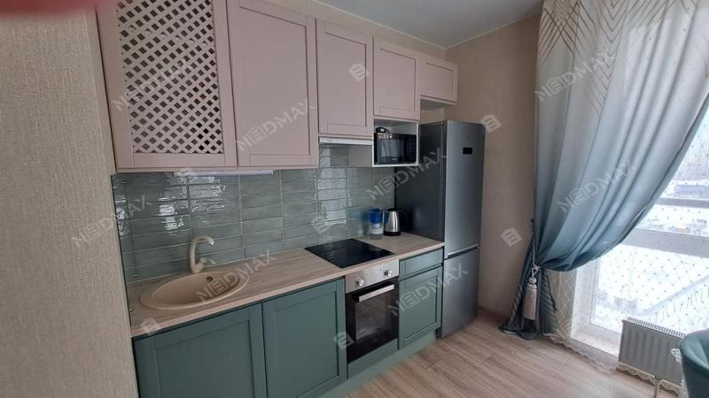 2-комн. квартира, 56 м², 10/18 этаж