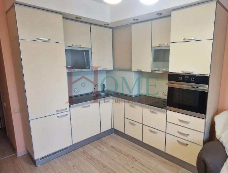 1-комн. квартира, 40 м², 12/25 этаж