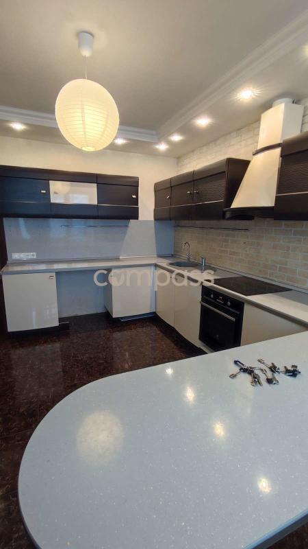 2-комн. квартира, 66 м², 3/14 этаж