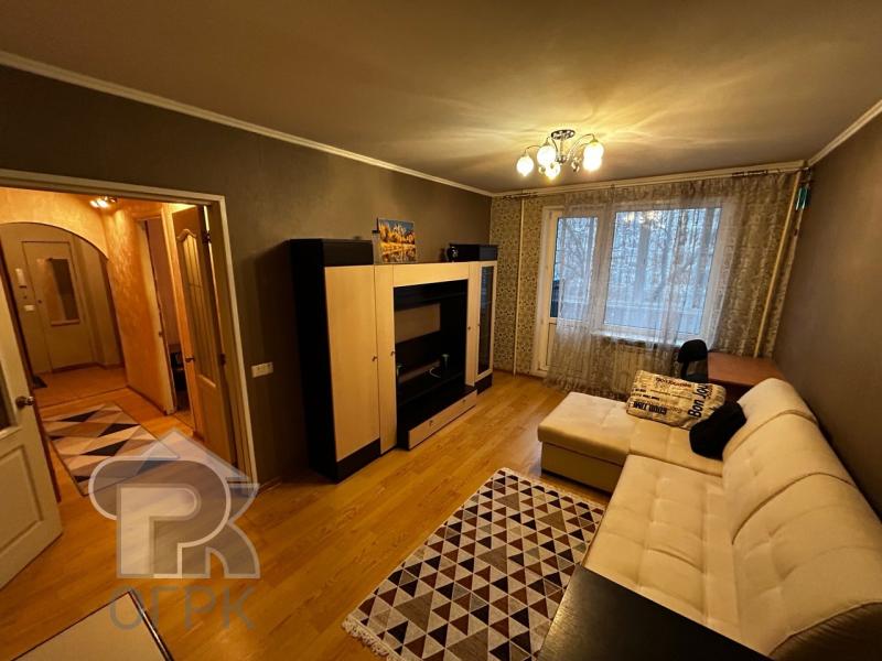 2-комн. квартира, 49 м², 3/9 этаж