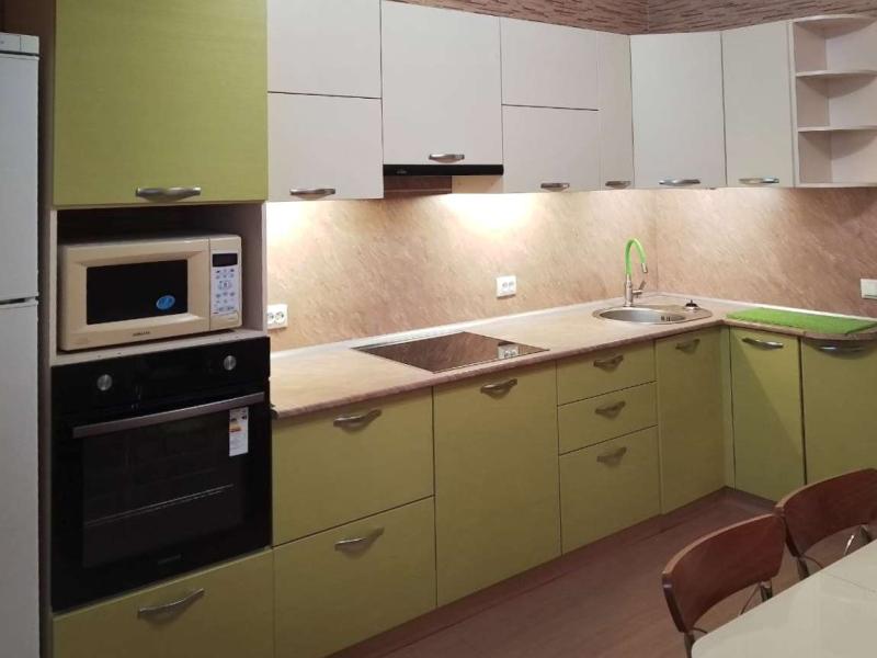 2-комн. квартира, 55 м², 12/15 этаж