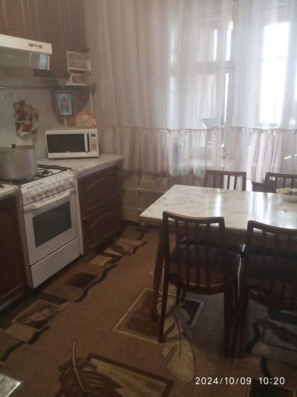 2-комн. квартира, 61 м², 9/10 этаж