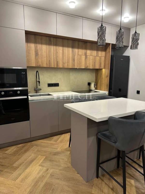 3-комн. квартира, 56 м², 6/33 этаж