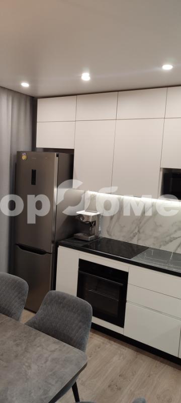 2-комн. квартира, 65 м², 11/26 этаж