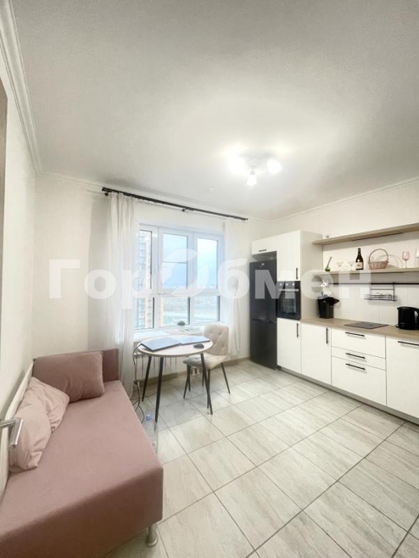 1-комн. квартира, 48 м², 14/20 этаж