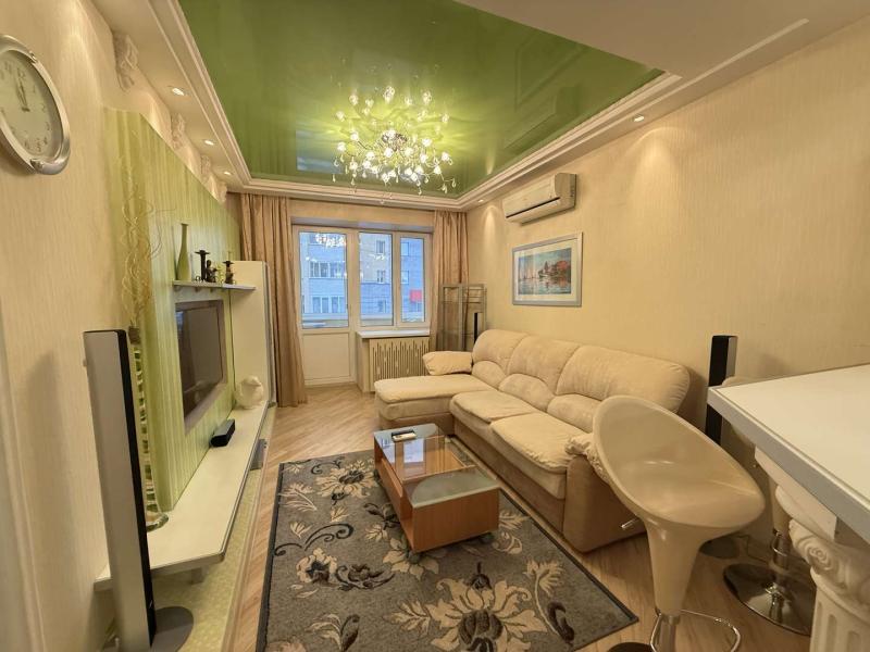 2-комн. квартира, 54 м², 2/10 этаж