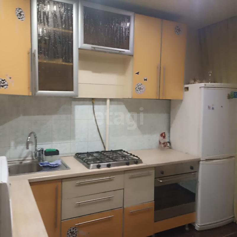 2-комн. квартира, 52 м², 3/10 этаж
