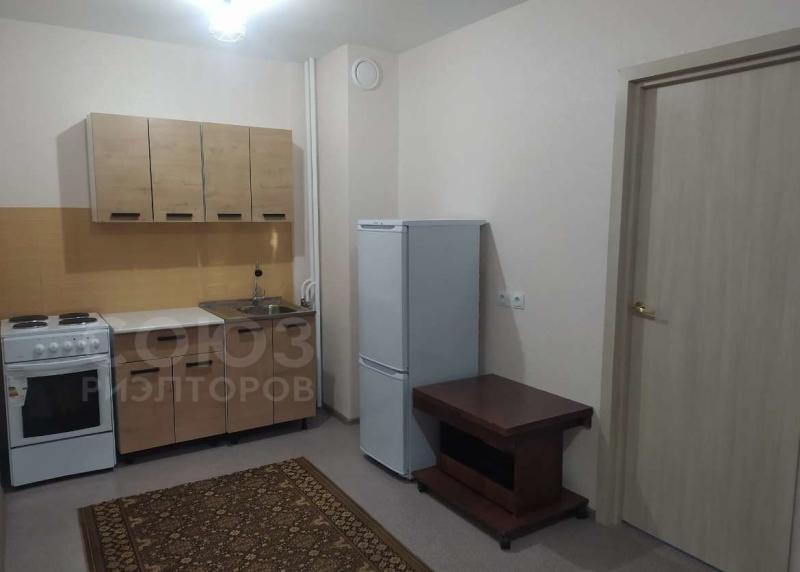 2-комн. квартира, 43 м², 2/10 этаж